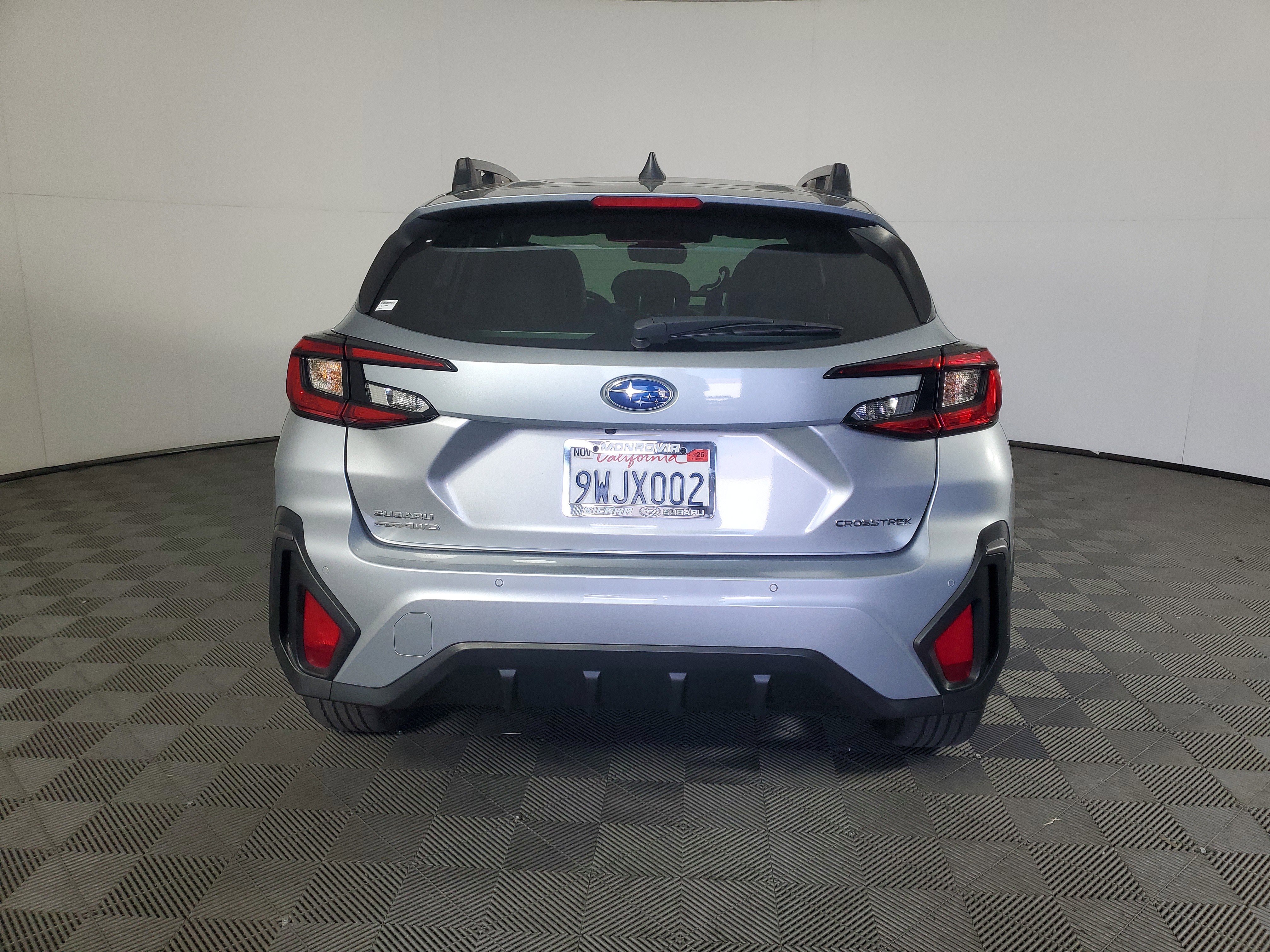 Used 2025 Subaru Crosstrek 2.5i Limited w/ Crosstrek Mirror Package AWD/4WD image 5