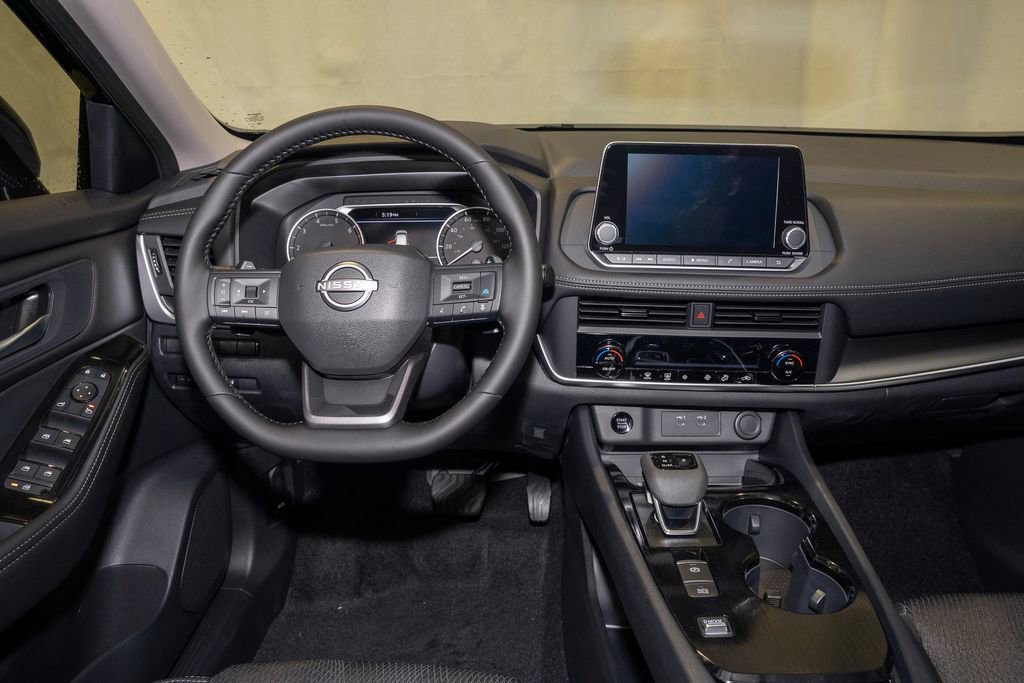 New 2026 Nissan Rogue SV image 8