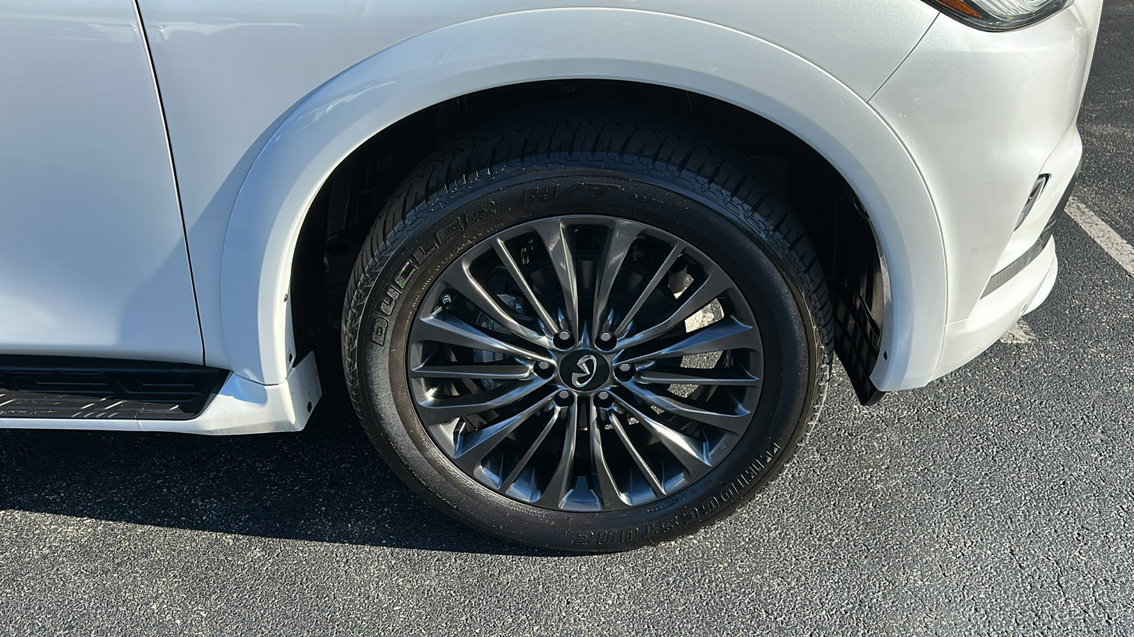 Certified 2024 INFINITI QX80 Sensory image 9