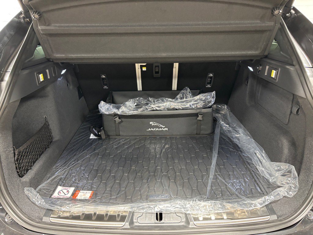 New 2026 Jaguar F-PACE R-Dynamic S image 41