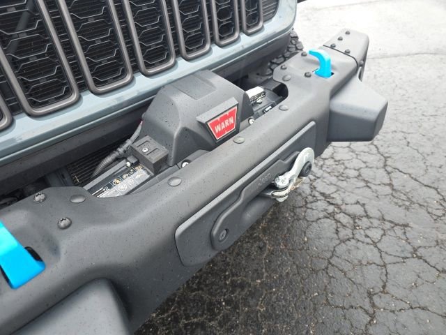 Used 2024 Jeep Wrangler Unlimited Rubicon 4xe w/ Capability Package image 12