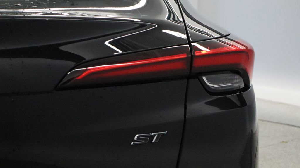 Used 2024 Buick Envista Sport Touring w/ Convenience I Package image 19