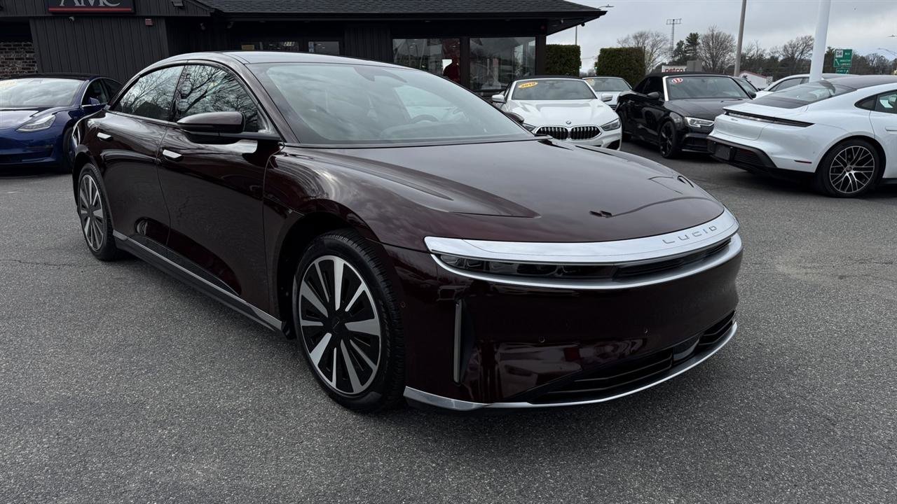 Used 2024 Lucid Air Touring image 14
