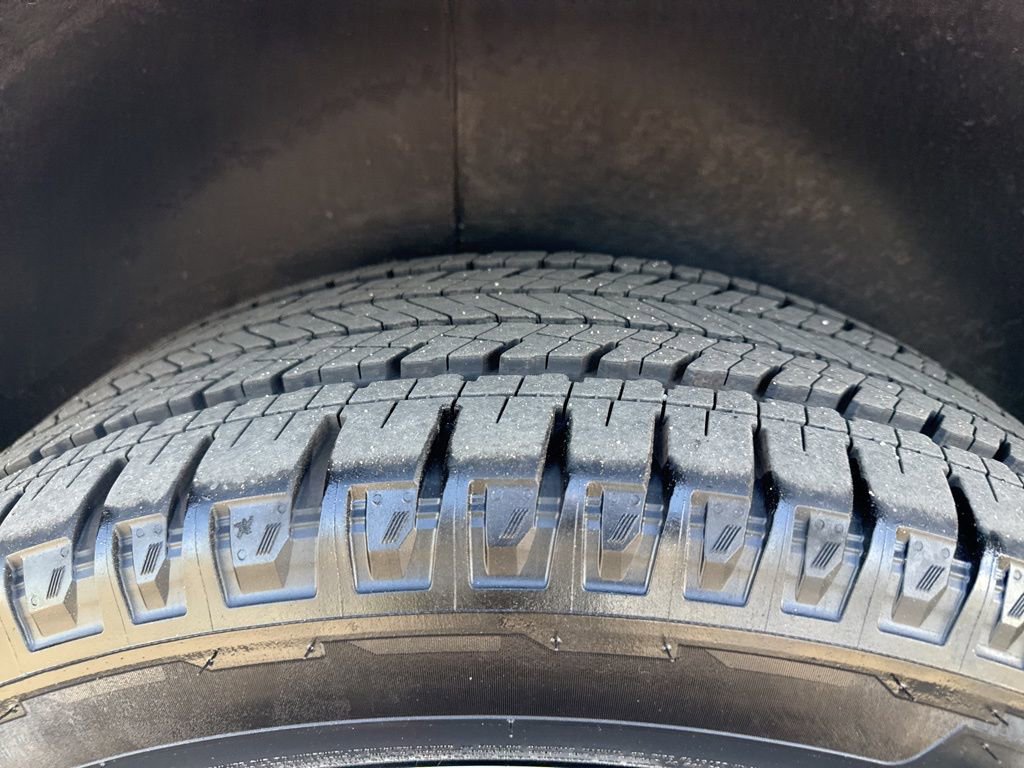 Used 2025 Cadillac Escalade IQ Luxury 1 AWD/4WD image 36