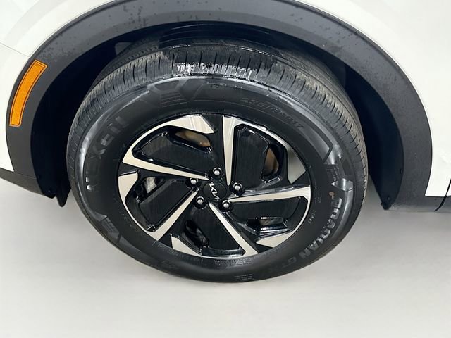 Used 2023 Kia Sportage LX image 30