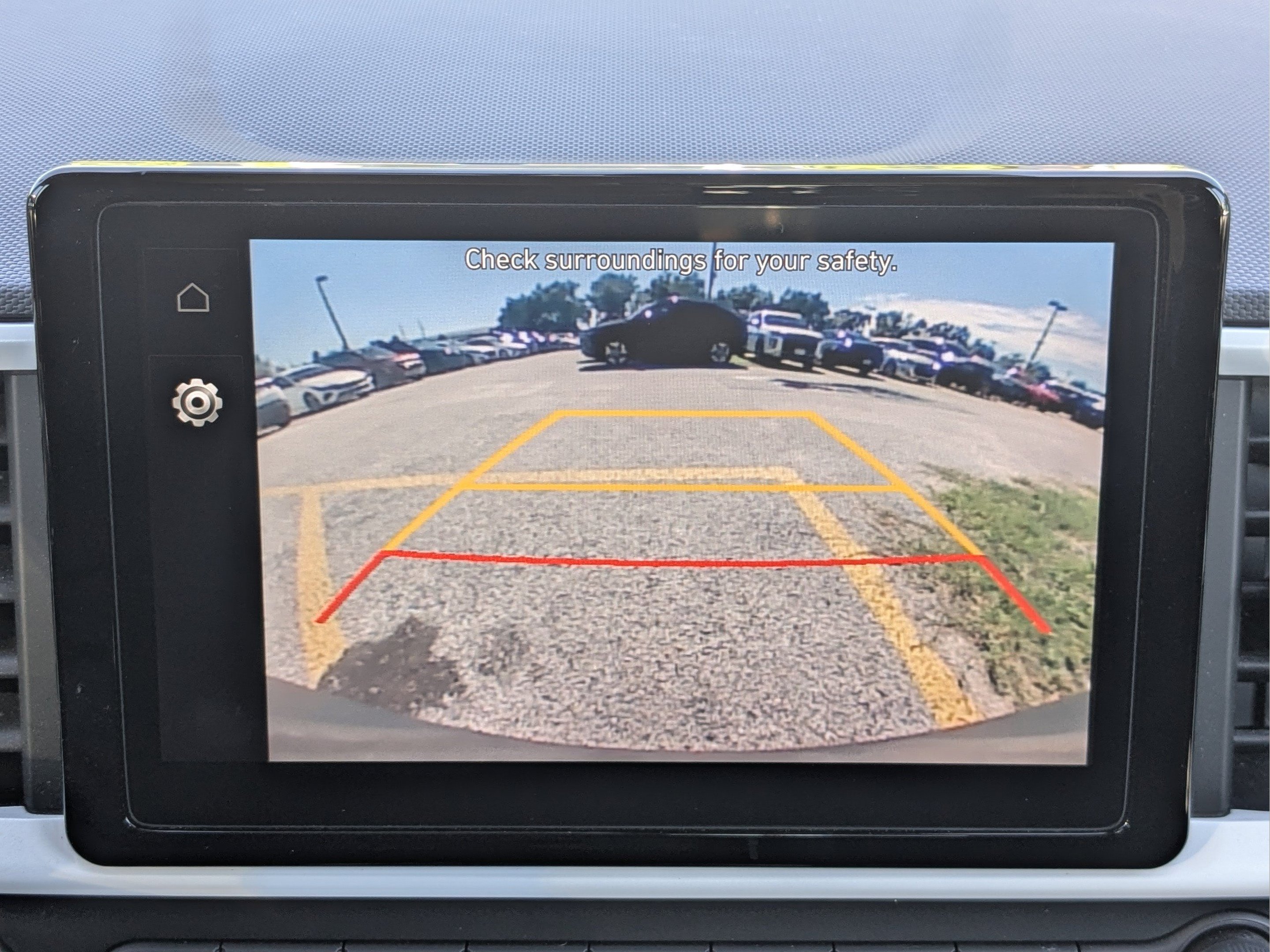 Certified 2022 Hyundai Venue Limited FWD image 19