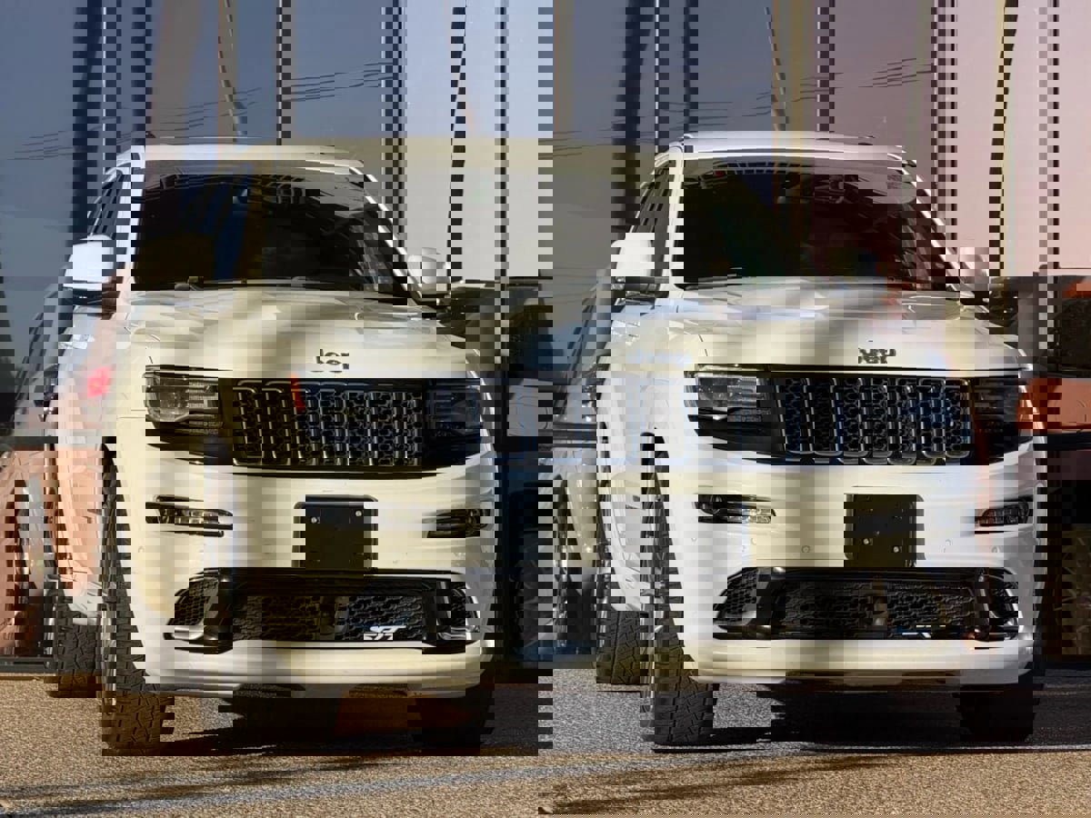 Used 2015 Jeep Grand Cherokee SRT w/ Trailer Tow Group IV image 22