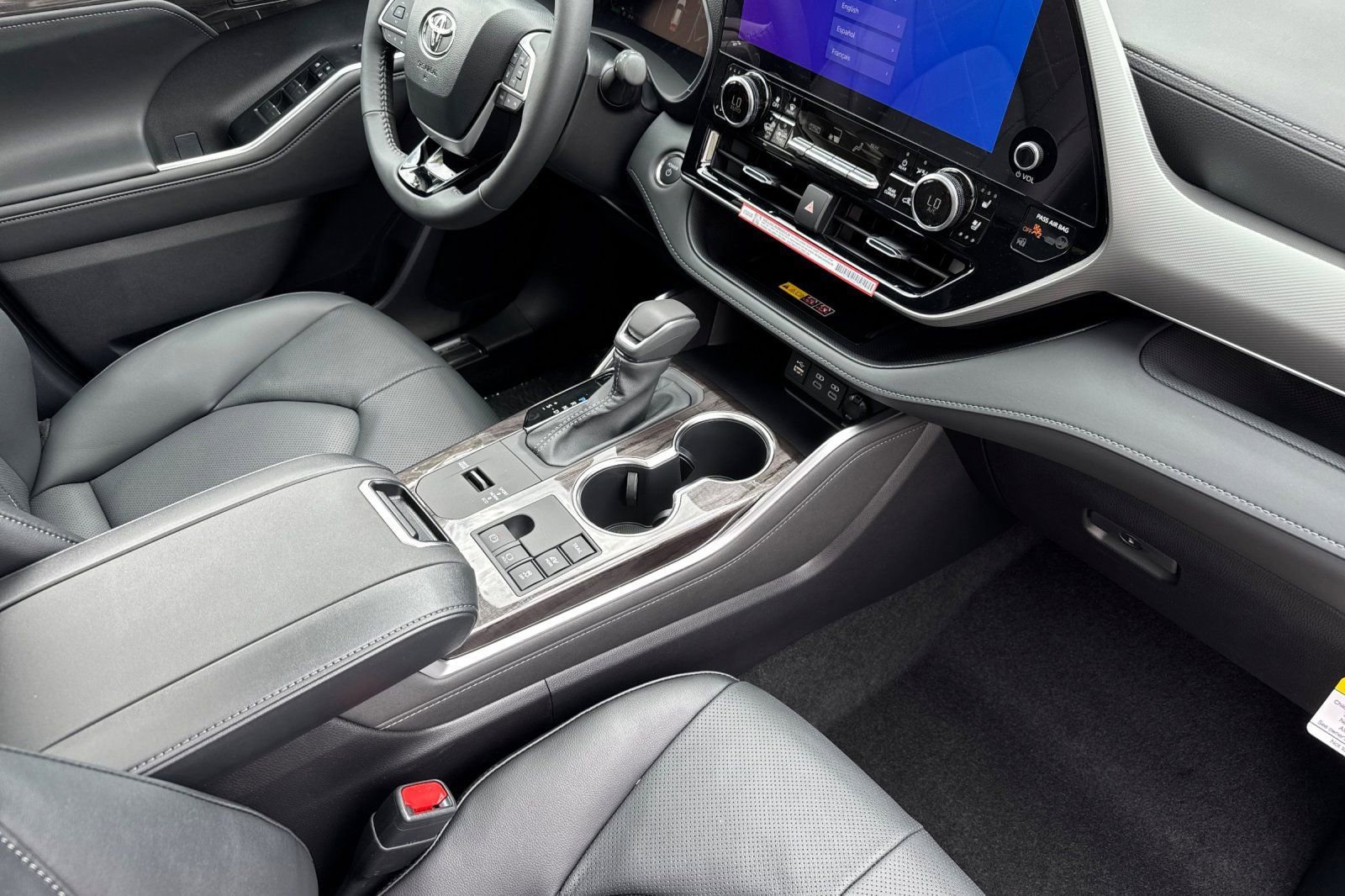 New 2026 Toyota Highlander Platinum AWD/4WD image 19