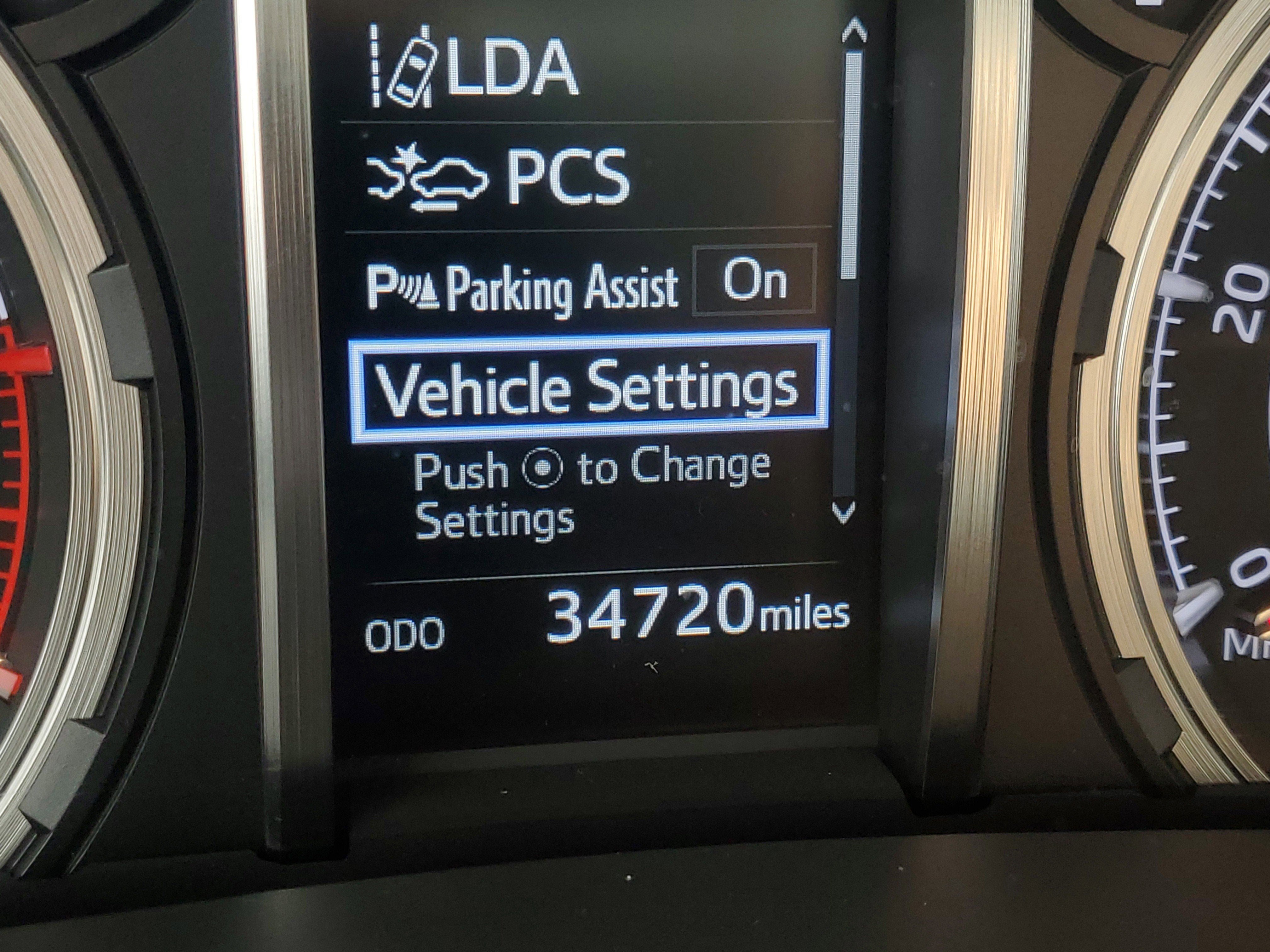 Used 2020 Toyota 4Runner Limited image 25