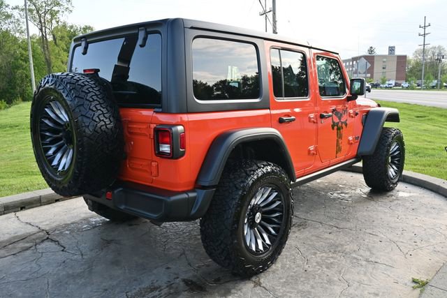 Used 2023 Jeep Wrangler Unlimited Rubicon w/ Cold Weather Group AWD/4WD image 5