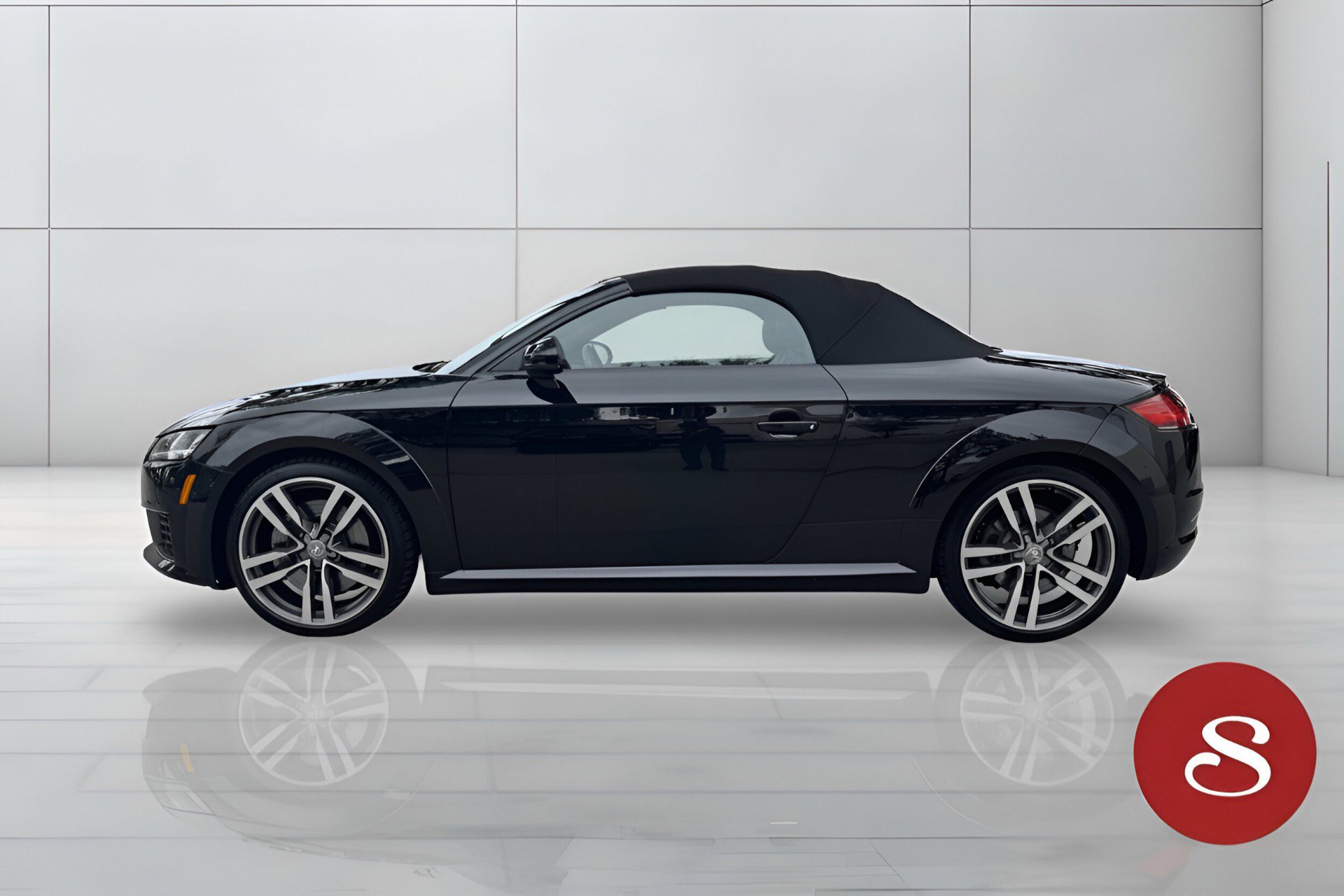 Used 2018 Audi TT 2.0T w/ Technology Package image 3