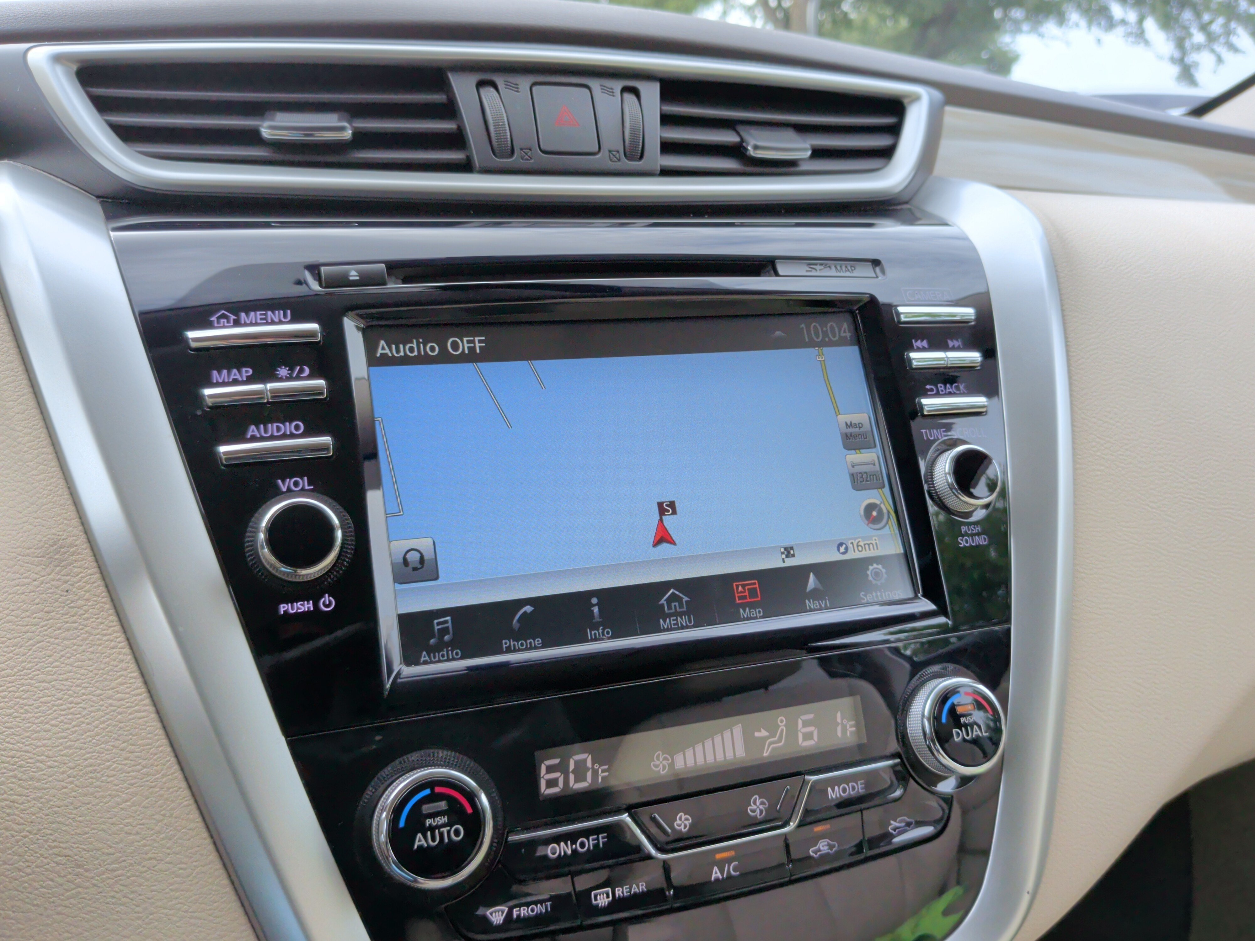 Used 2018 Nissan Murano Platinum w/ Cargo Package FWD image 17