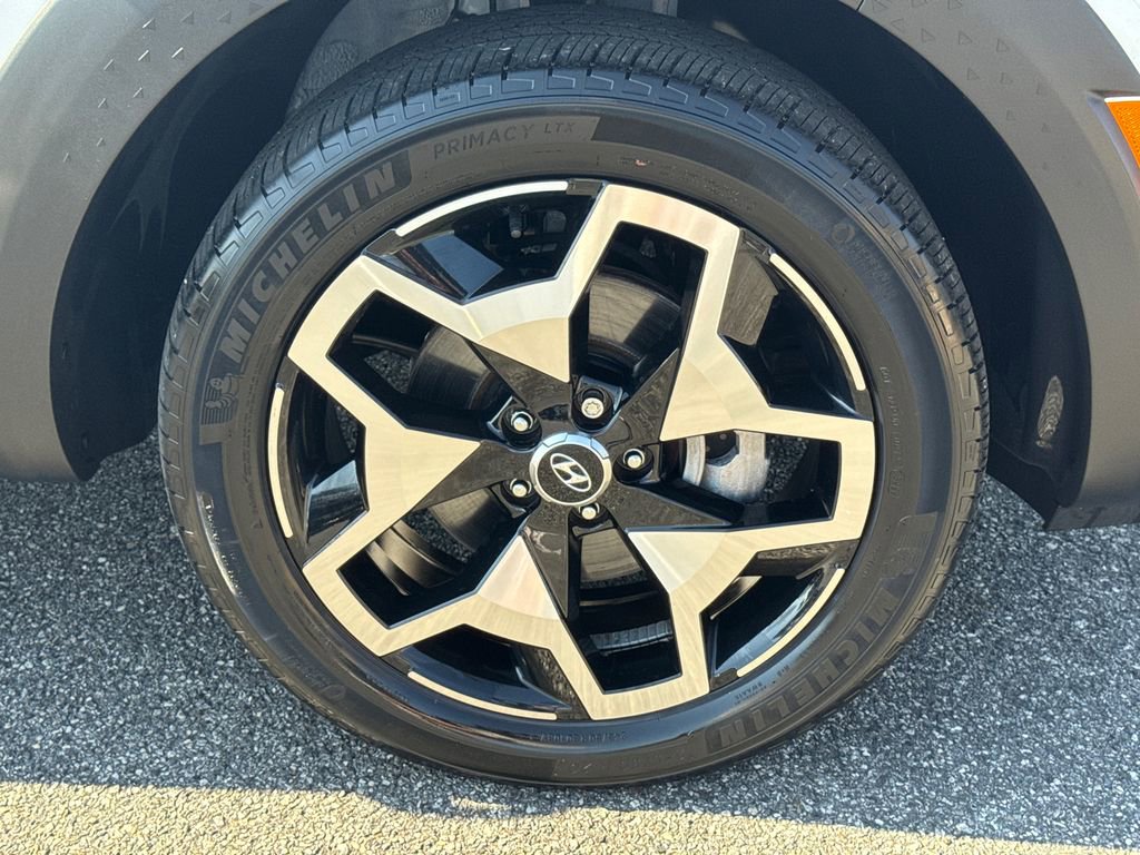 Used 2023 Hyundai Santa Cruz Limited image 12