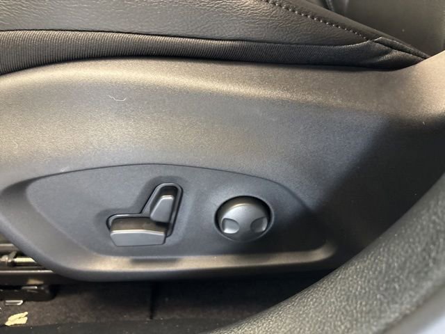 New 2026 Jeep Compass Limited image 13