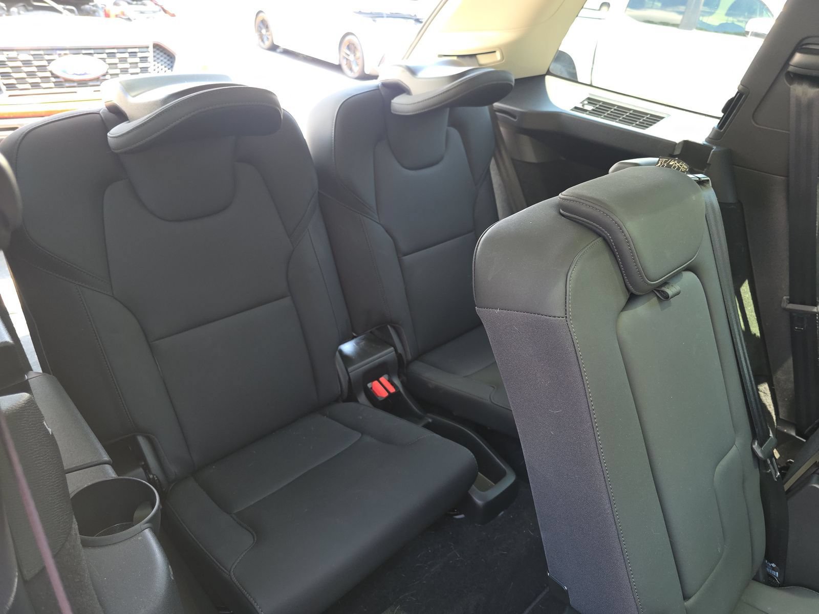 Used 2025 Volvo XC90 B5 Plus AWD/4WD image 31