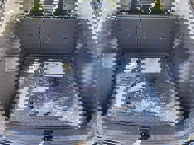 New 2025 Volkswagen Tiguan SE image 62