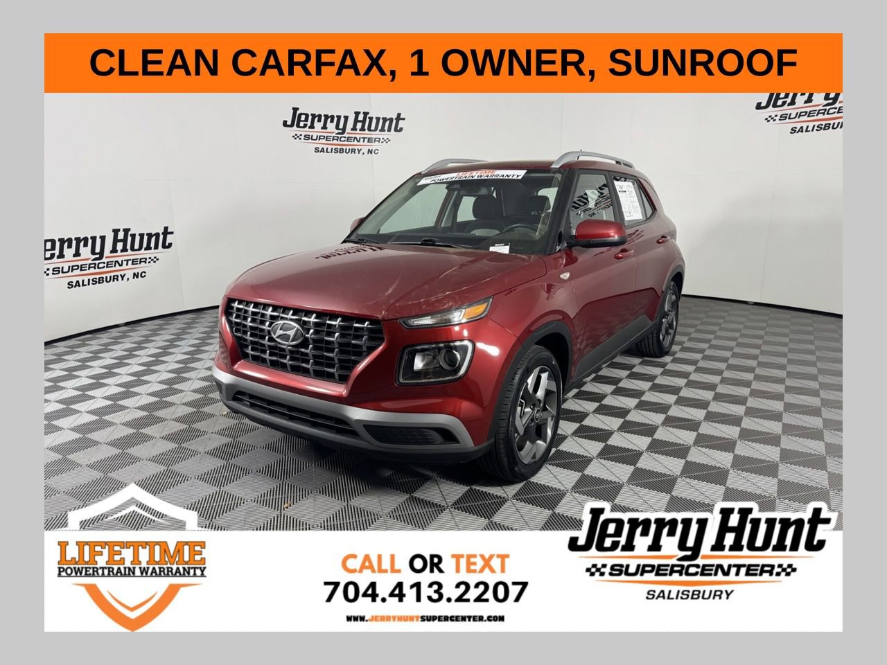 Used 2025 Hyundai Venue SEL image 1