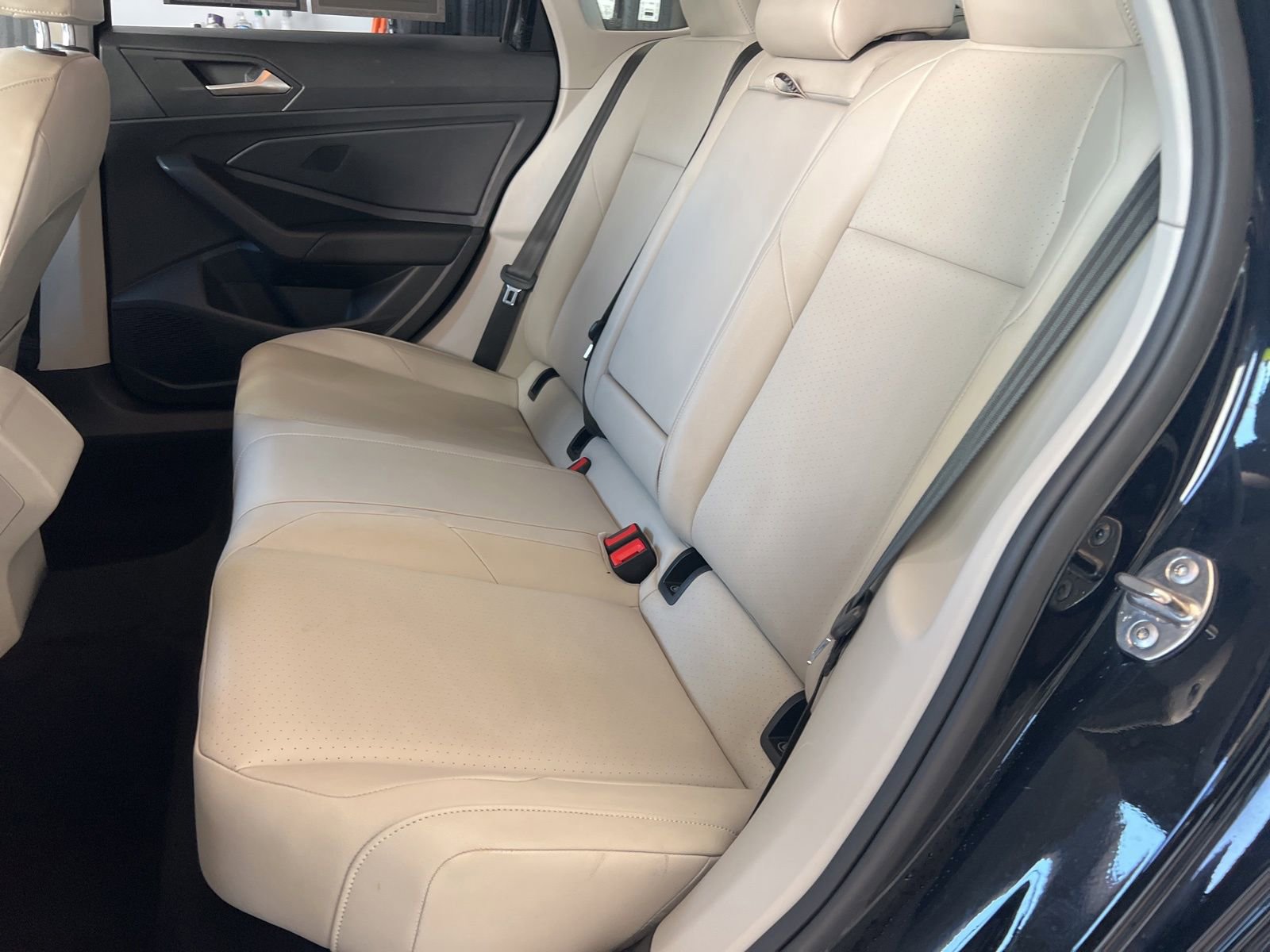 Used 2019 Volkswagen Jetta SE image 32