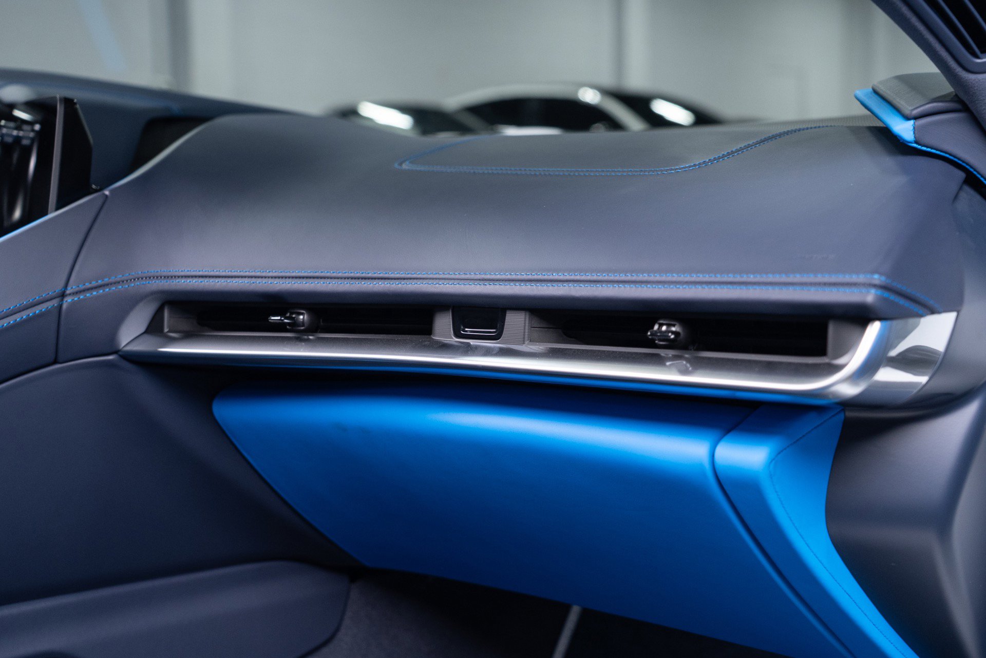 Used 2022 Chevrolet Corvette Stingray Premium Cpe w/ Z51 Performance Package image 87