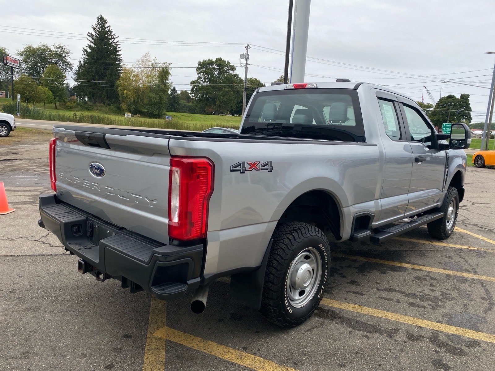 Used 2023 Ford F250 XL w/ Snow Plow Prep Package AWD/4WD image 6