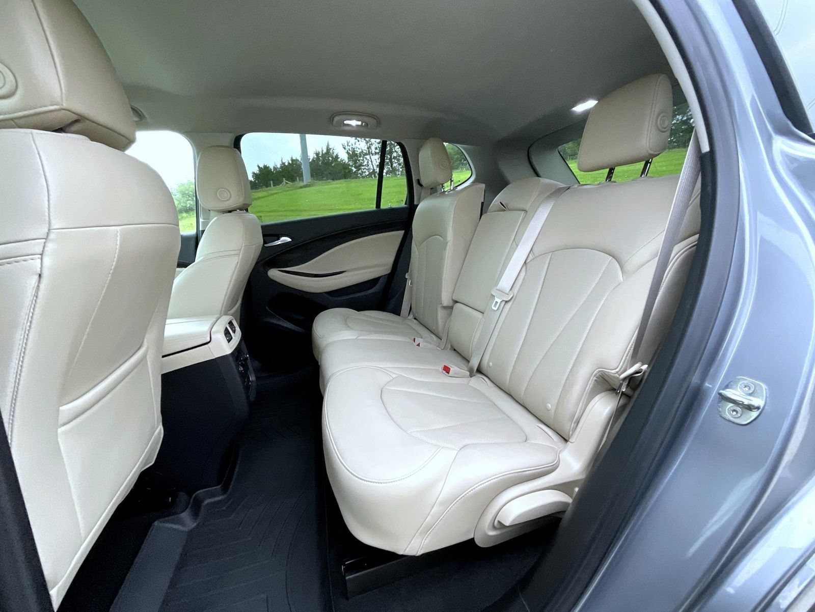 Used 2020 Buick Envision Essence FWD image 19