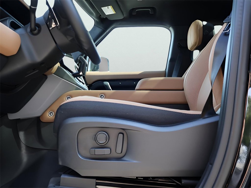 New 2026 Land Rover Defender 110 V8 image 38