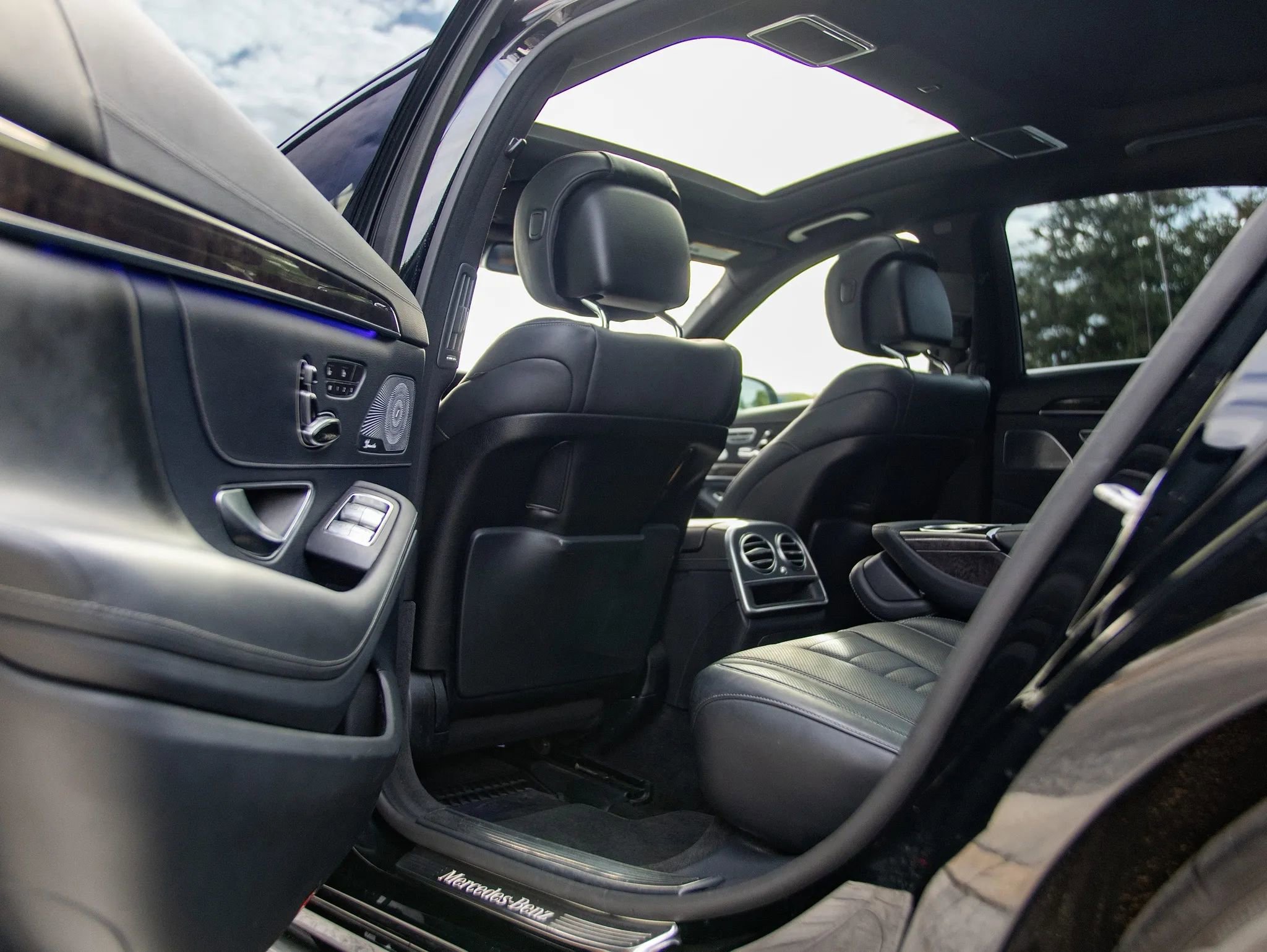 Used 2015 Mercedes-Benz S 550 Sedan image 27