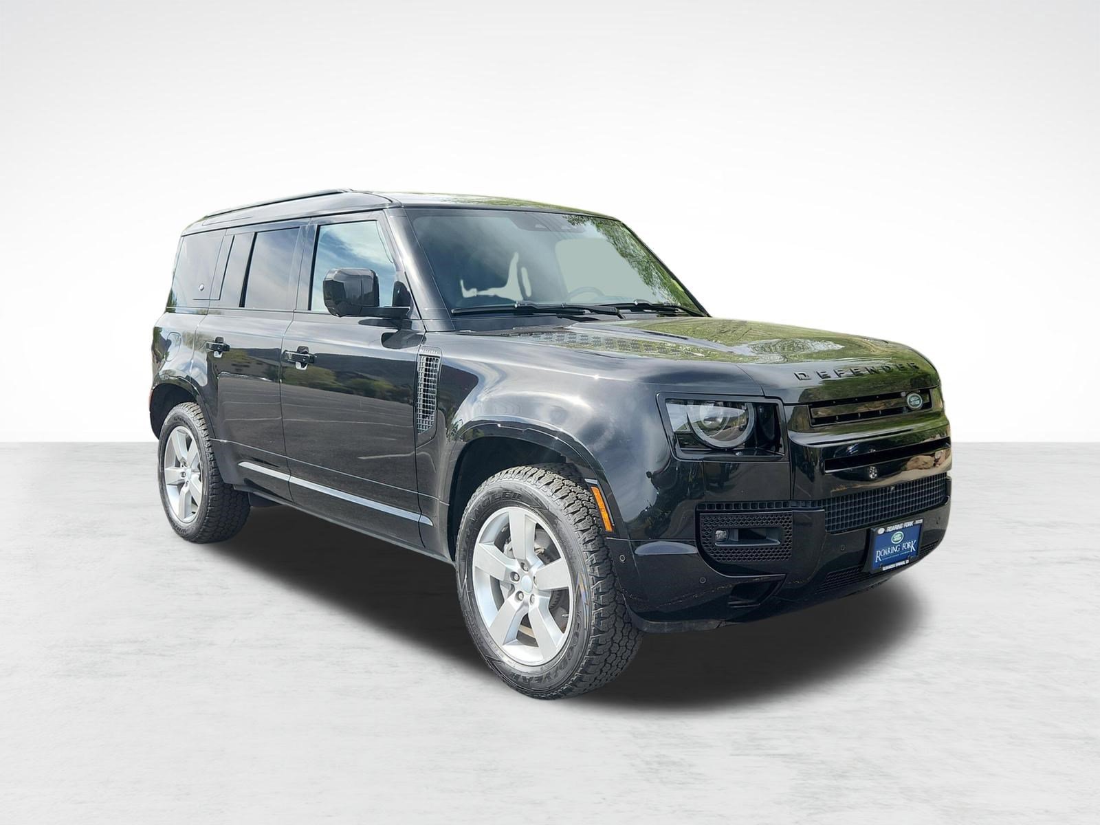 Certified 2024 Land Rover Defender 110 X-Dynamic SE AWD/4WD image 6