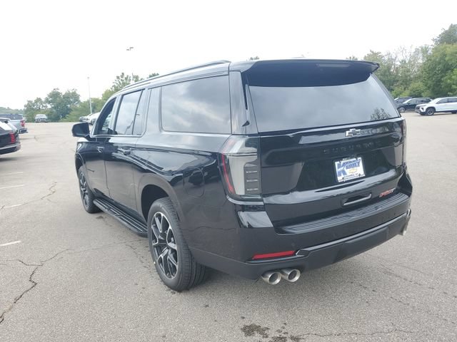 New 2026 Chevrolet Suburban RST w/ RST Capability Package AWD/4WD image 3