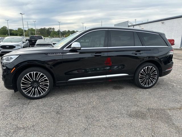 Used 2022 Lincoln Aviator Black Label w/ Dynamic Handling Package image 3