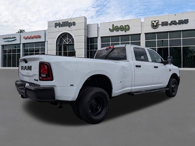 New 2026 RAM 3500 Tradesman AWD/4WD image 4