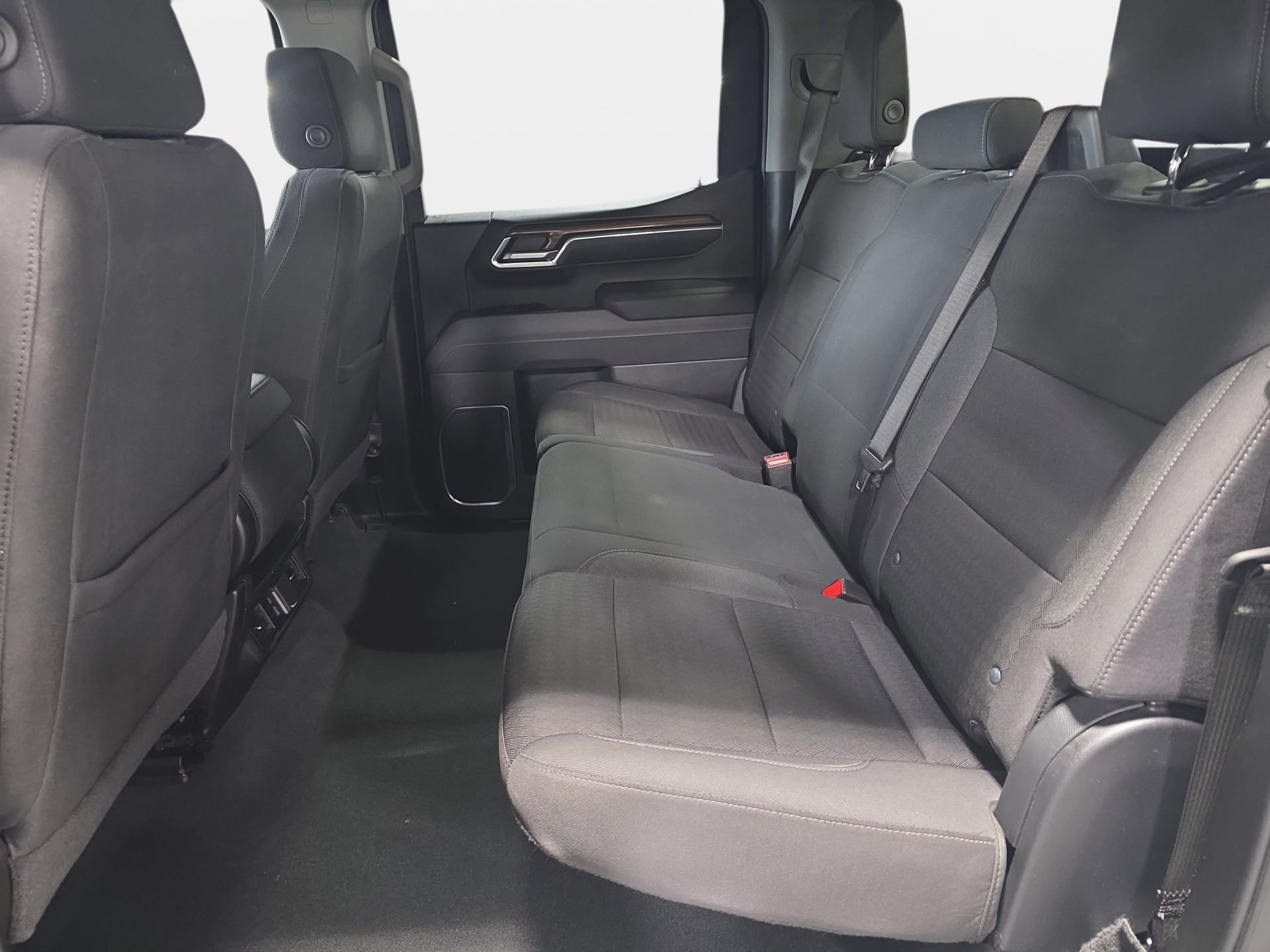 Used 2025 Chevrolet Silverado 1500 LT image 13