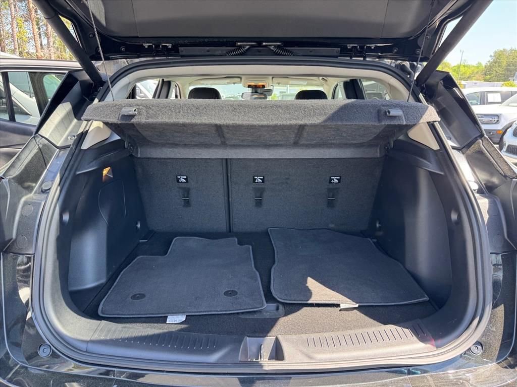 Used 2022 Buick Encore GX Select w/ Sport Touring Package FWD image 10