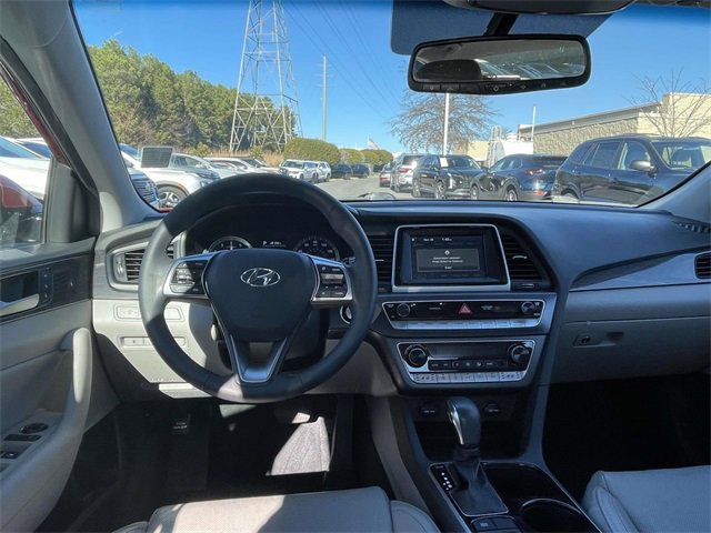 Used 2018 Hyundai Sonata Limited image 10