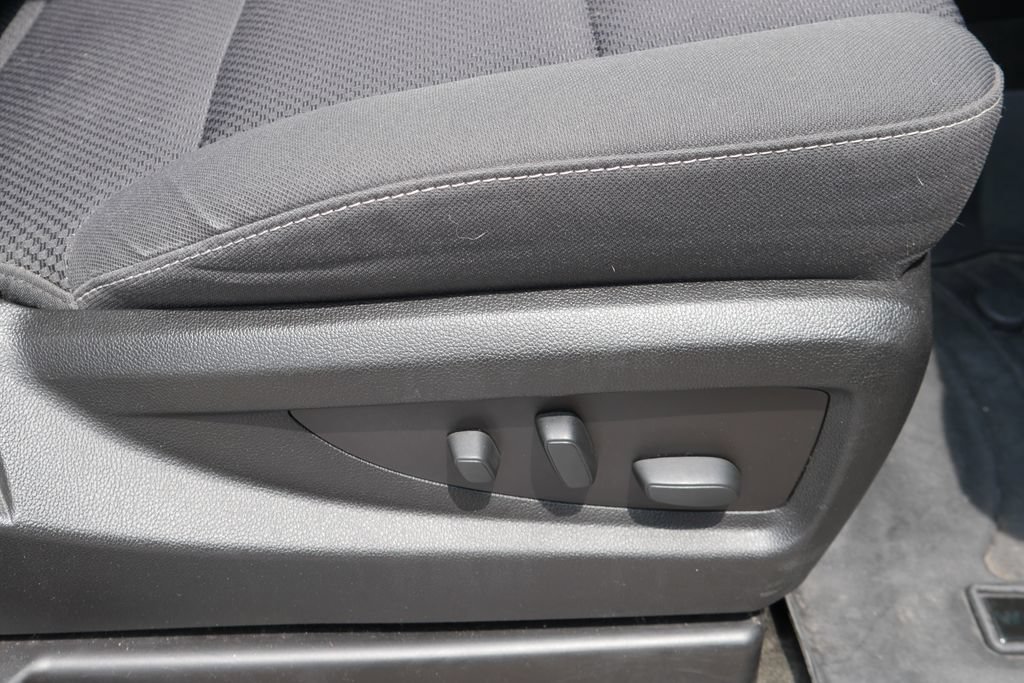 Used 2018 GMC Sierra 1500 SLE w/ Elevation Edition AWD/4WD image 9