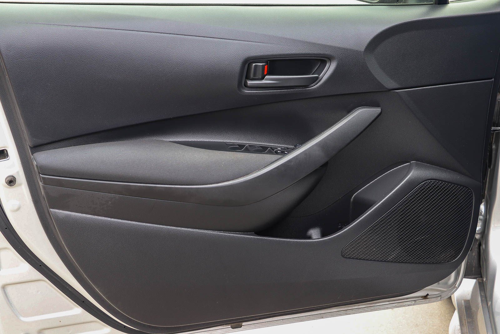 Certified 2025 Toyota Corolla LE FWD image 21