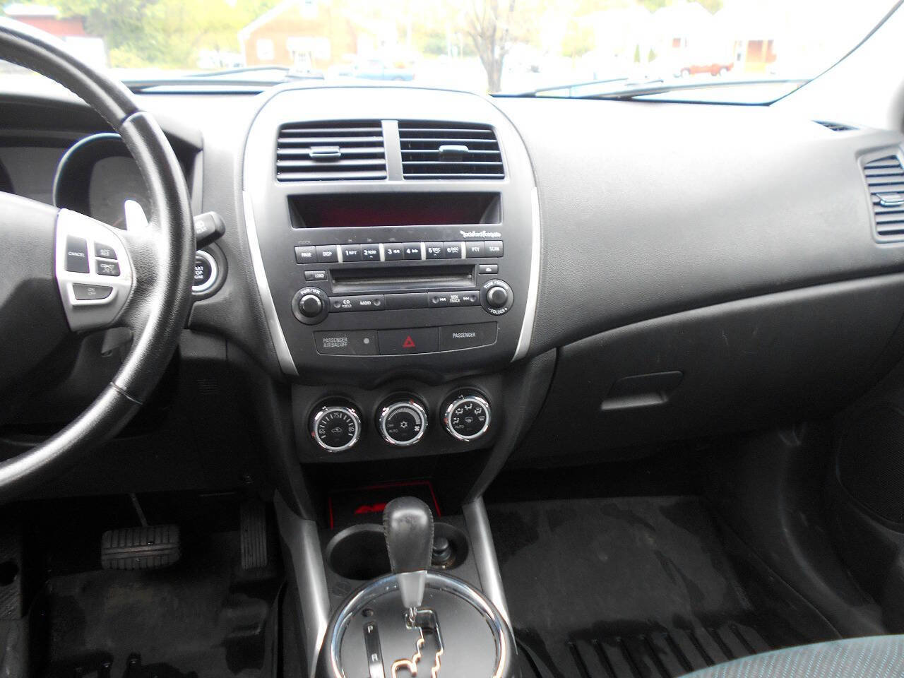 Used 2013 Mitsubishi Outlander Sport SE AWD/4WD image 12