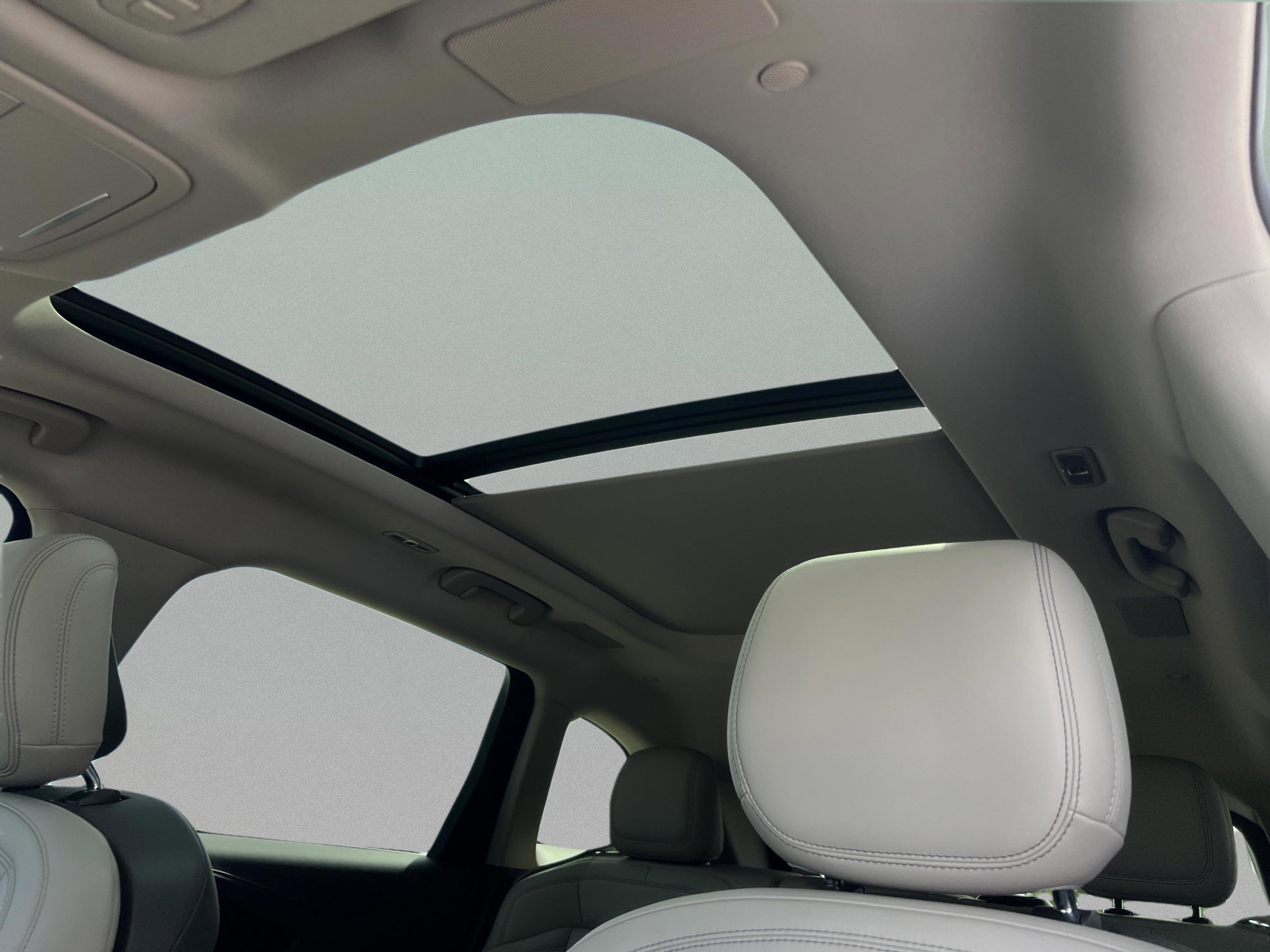 New 2025 Lincoln Nautilus Reserve image 15