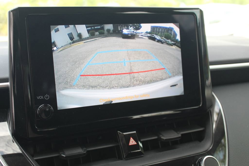 Used 2023 Toyota Corolla LE FWD image 17