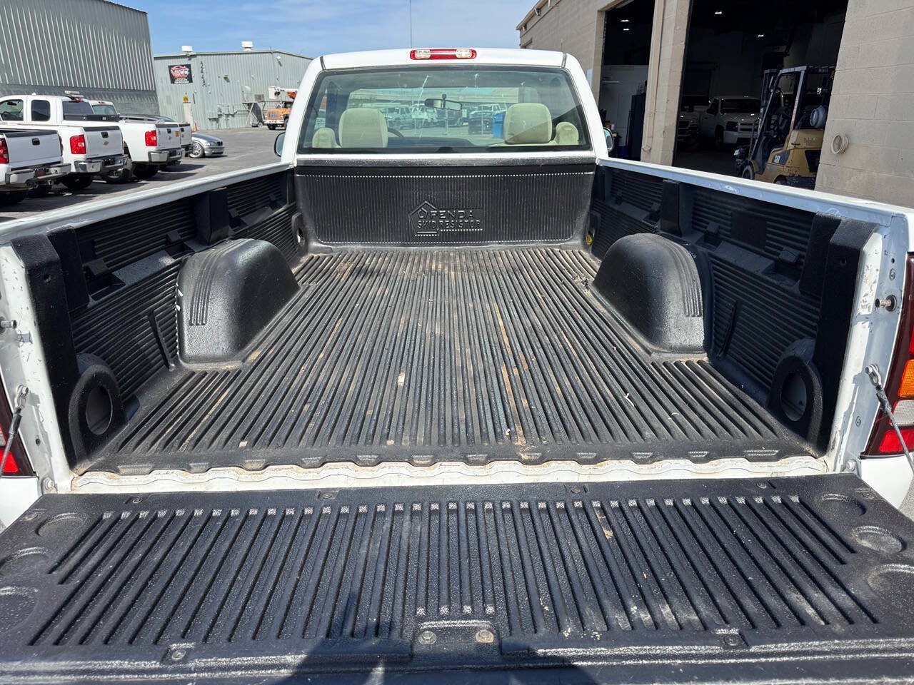 Used 2005 GMC Sierra 3500 W/T w/ Snow Plow Prep Package AWD/4WD image 26