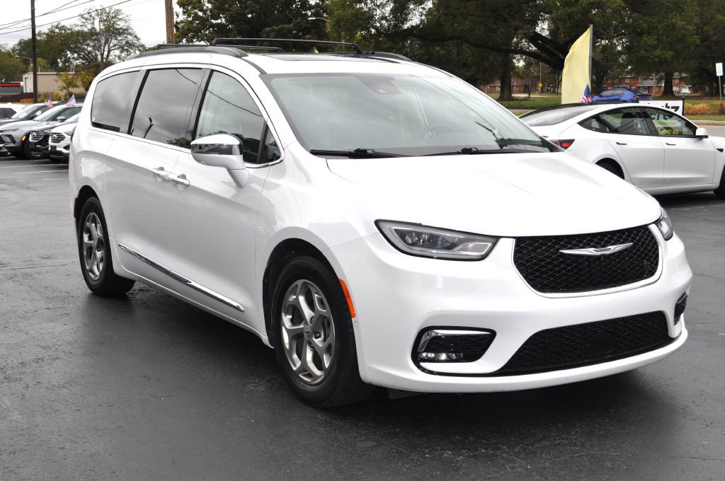 Used 2022 Chrysler Pacifica Limited