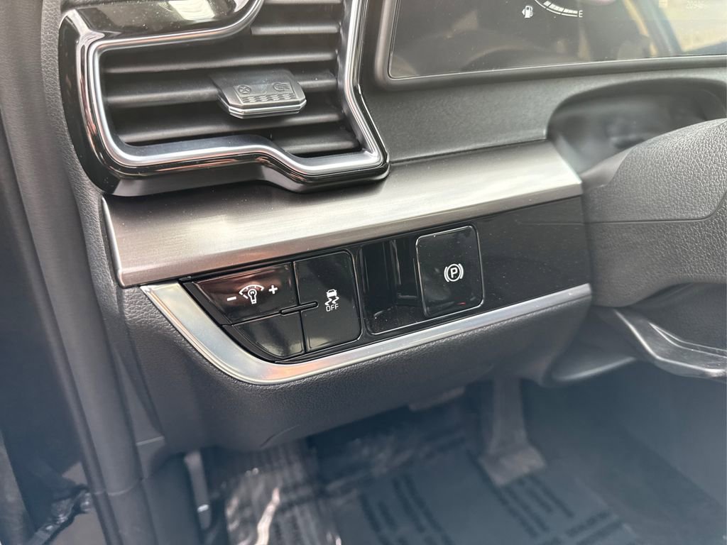 Certified 2023 Kia Sportage EX AWD/4WD image 36