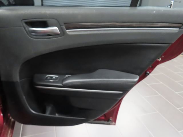 Used 2019 Chrysler 300 Touring w/ Sport Appearance Package image 13