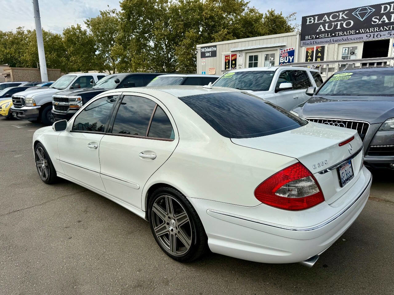 Used 2009 Mercedes-Benz E 350 Sedan image 5