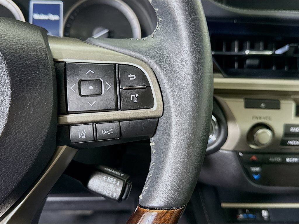 Used 2018 Lexus ES 350 w/ Premier Package FWD image 22