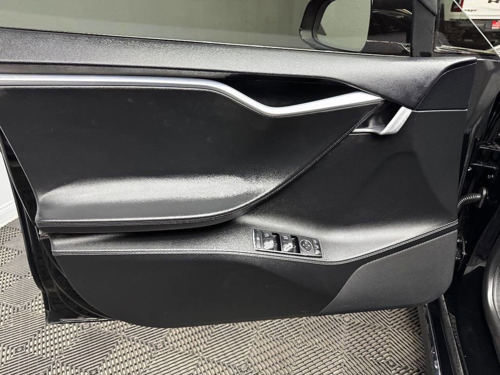 Used 2015 Tesla Model S P85D image 36