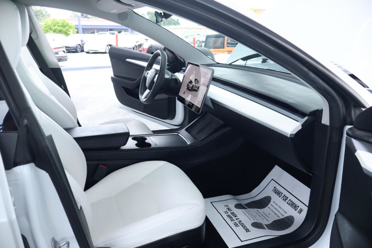 Used 2023 Tesla Model 3 Standard Range RWD image 34