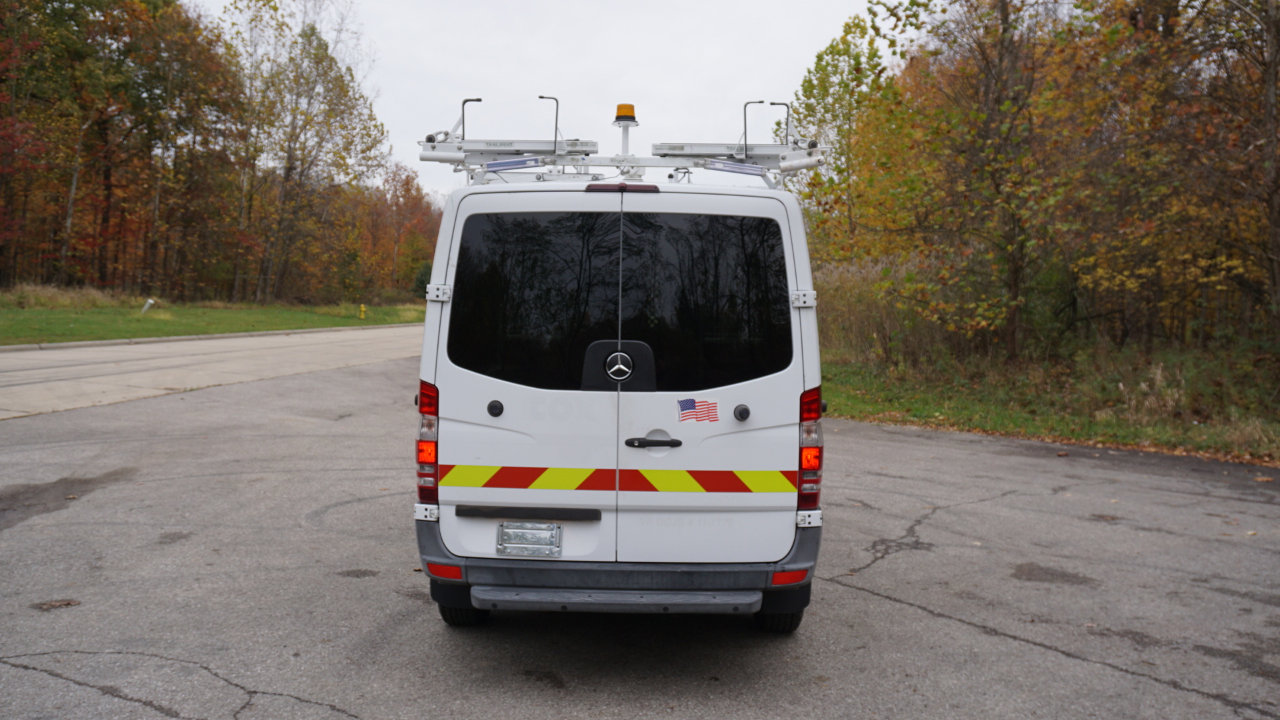 Used 2012 Mercedes-Benz Sprinter 2500 w/ Additional Battery Pkg image 4