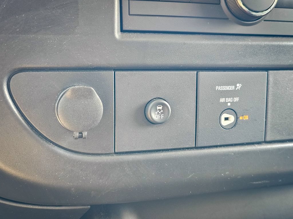 Used 2025 GMC Savana 2500 w/ Driver Convenience Package RWD image 19
