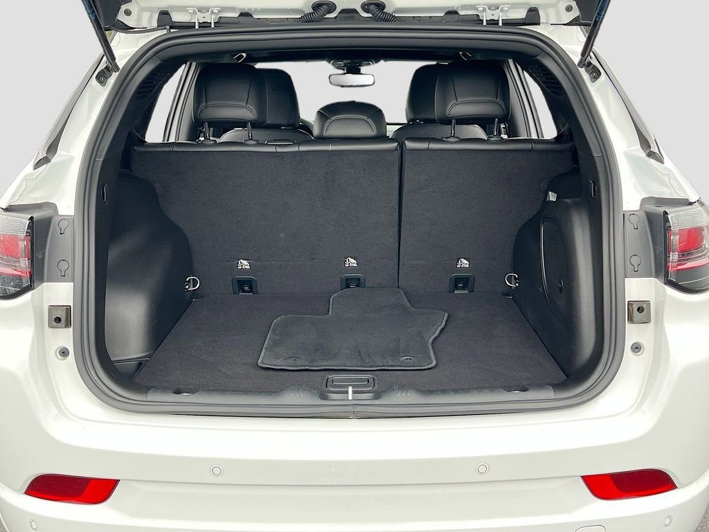 Certified 2025 Jeep Compass Limited w/ High Altitude Package image 27